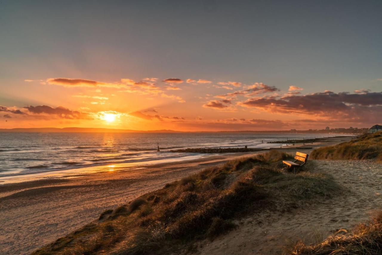 Sea Breeze - Coast Apartment Bournemouth Ngoại thất bức ảnh