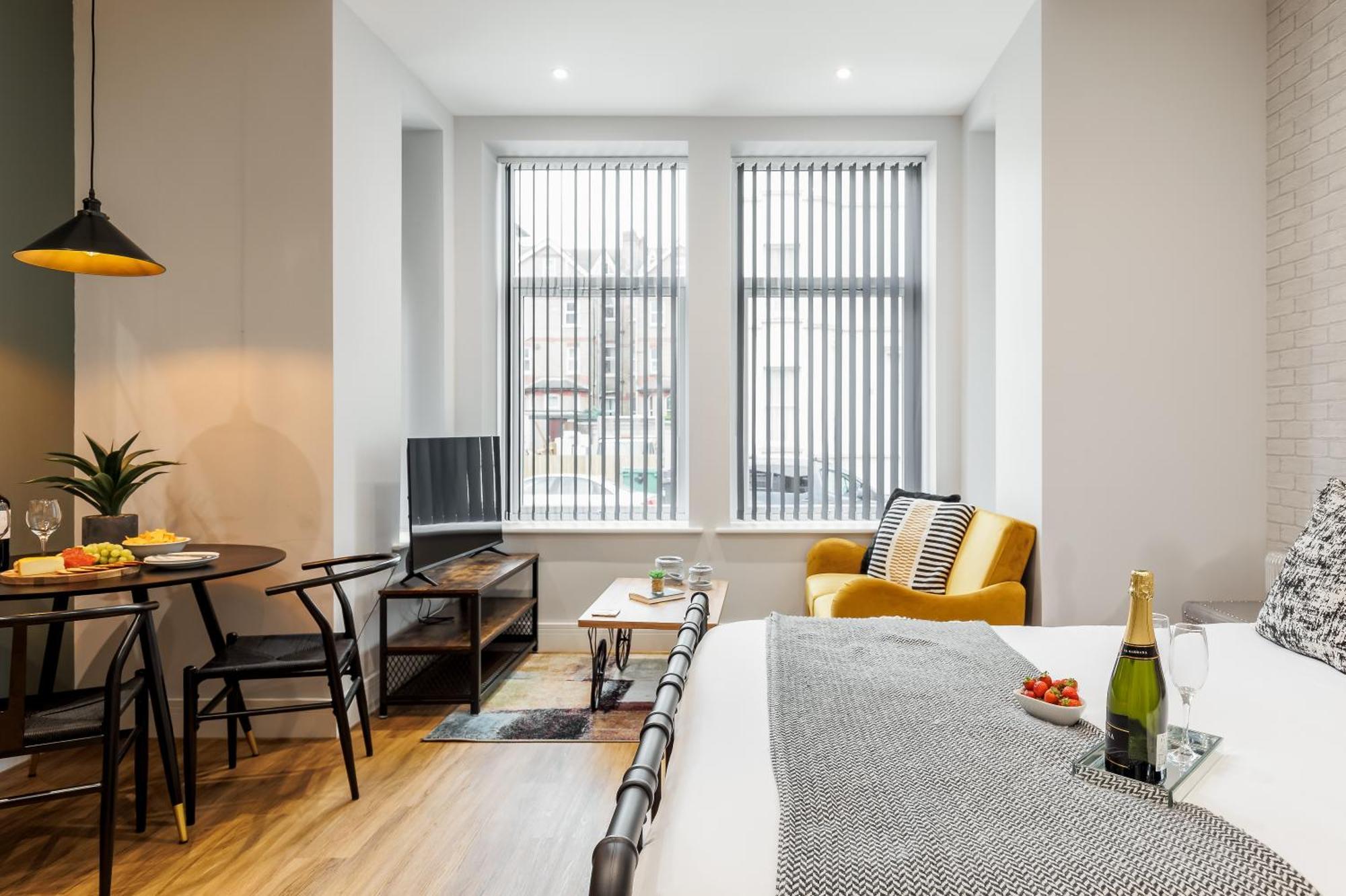 Sea Breeze - Coast Apartment Bournemouth Ngoại thất bức ảnh